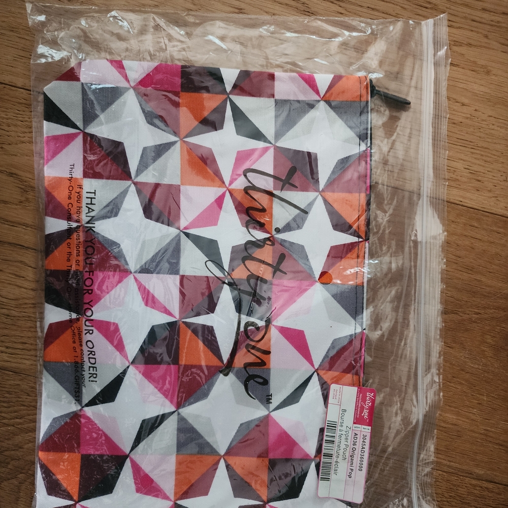 Thirty-One Pink Origami Pop Zipper Pouch